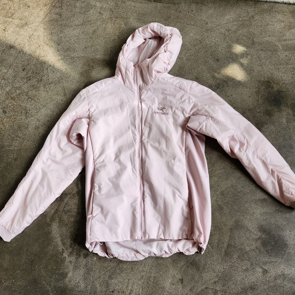 Arc'teryx Pink Atom LT Hoody Large Like New